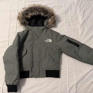 Boy’s North Face Kids Gotham Puffer Jacket